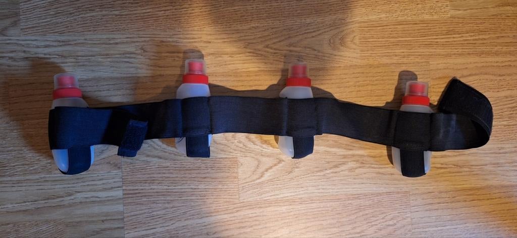 Heupgordel met 4 Flesjes - Hardlopen/Fietsen, Overige merken, Overige typen, Nieuw, Ophalen of Verzenden