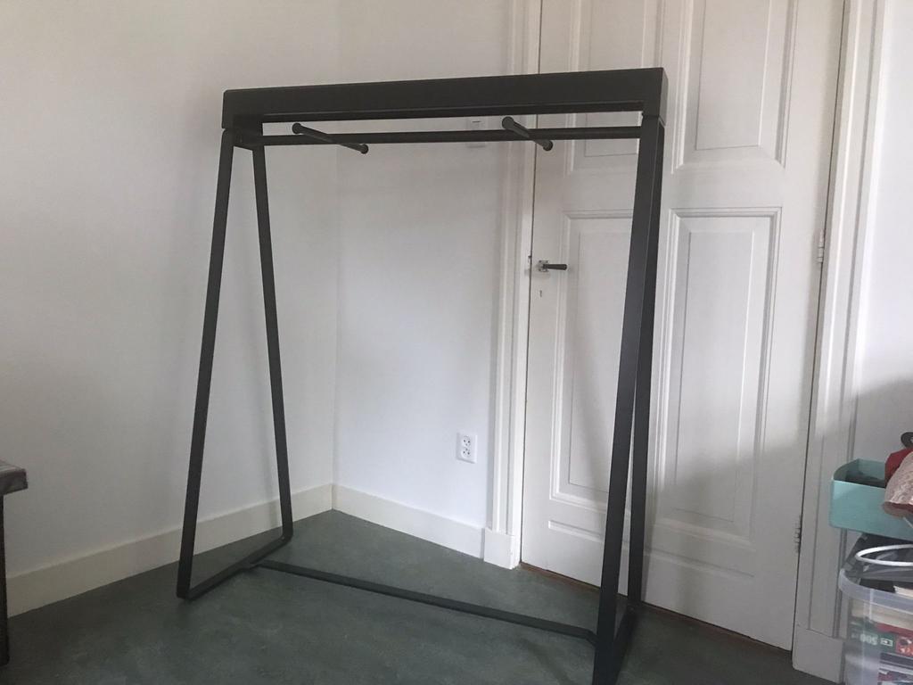 Clothes holder - heavy solid quality, Kleding | Dames, Kledingrekken, Ophalen of Verzenden, Zo goed als nieuw