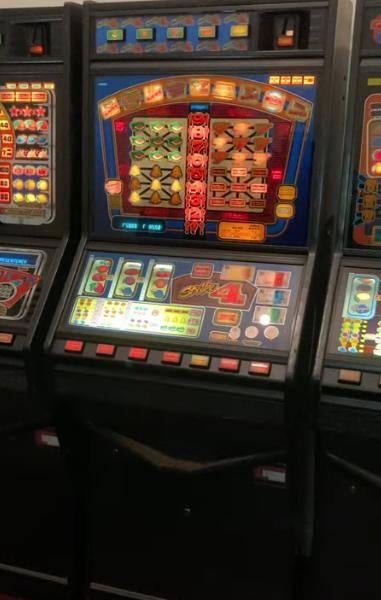 Strike 4 Strike Four, Verzamelen, Automaten | Gokkasten en Fruitautomaten, Ophalen of Verzenden, Gebruikt