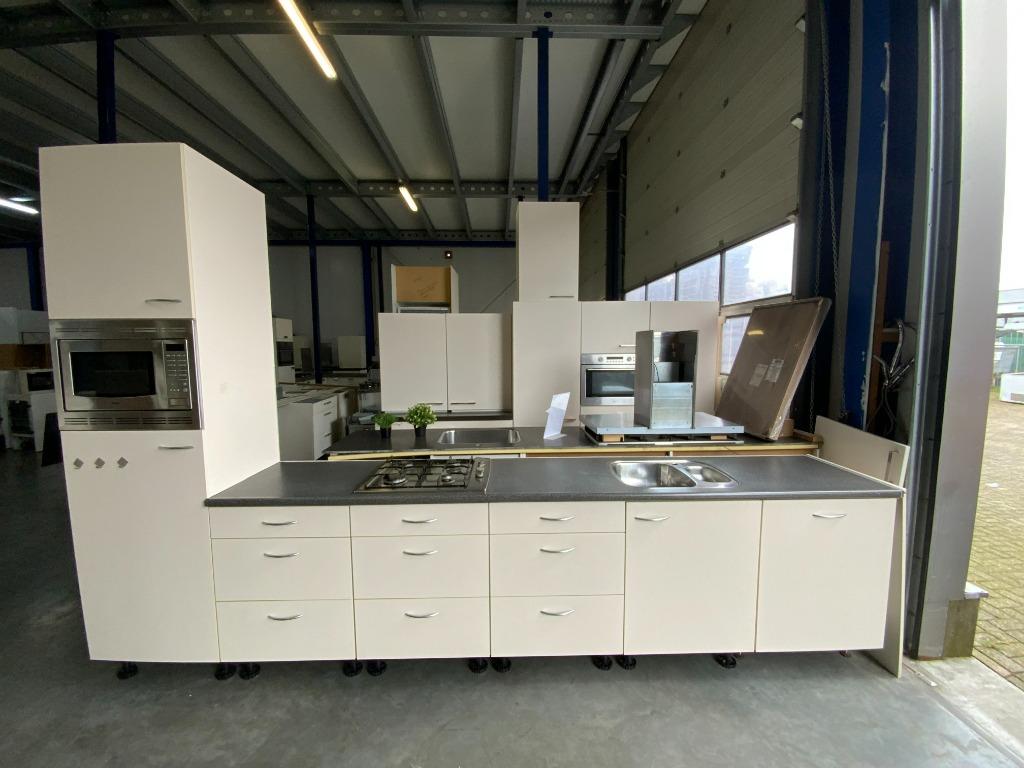 Complete keuken Compleet met APP 120Keukens op voorraad 2528, Huis en Inrichting, Keuken | Complete keukens, Zo goed als nieuw