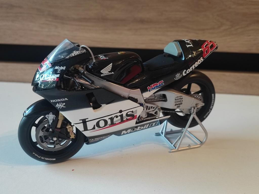 Minichamps: Honda NSR500 - Loris Capirossi - MotoGP 2002, Ophalen of Verzenden, Nieuw, 1:9 t/m 1:12, Motor