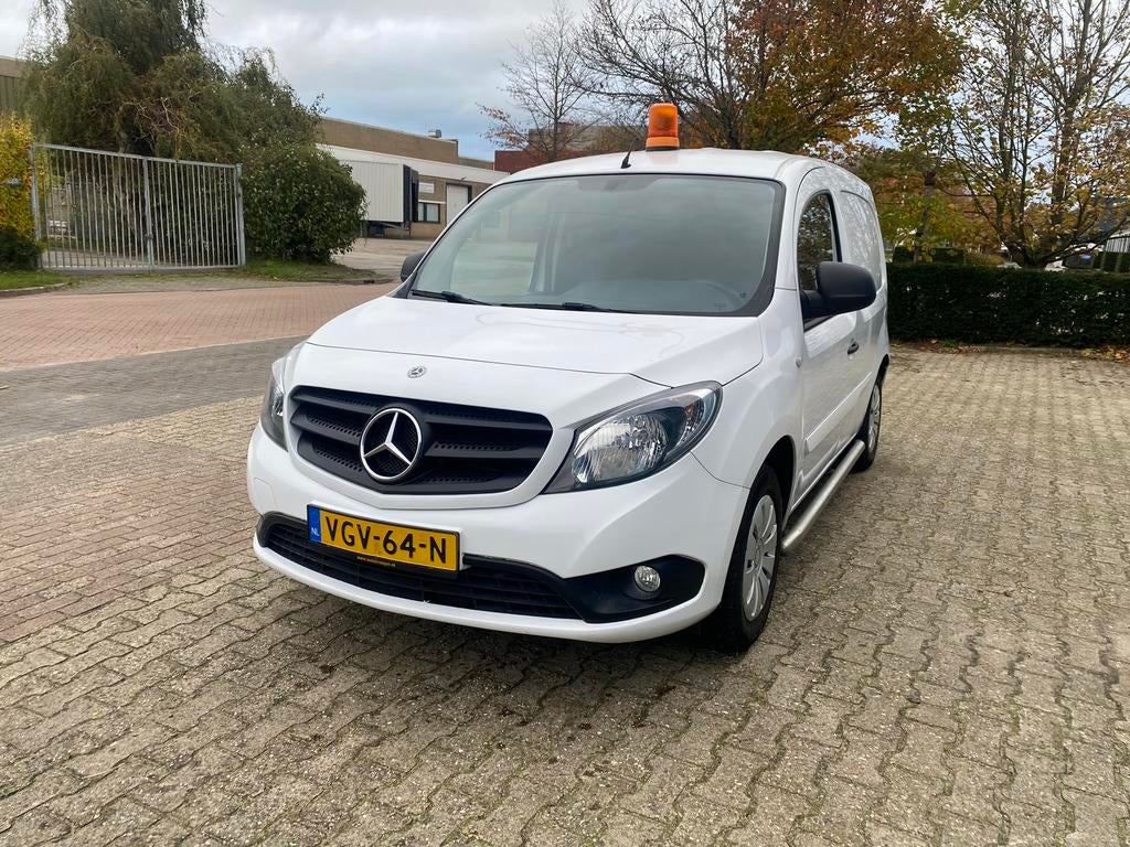 Mercedes-Benz Citan 108 CDI BJ 2020!EURO6!CRUISE/AIRCO, Auto's, Bestelauto's, Zwart, Wit, Bedrijf, 1500 cc