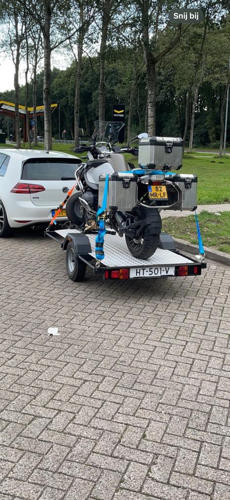 Motor aanhanger met uitschuifbare oprijplaat, Auto diversen, Aanhangers en Bagagewagens, Ophalen of Verzenden, Zo goed als nieuw