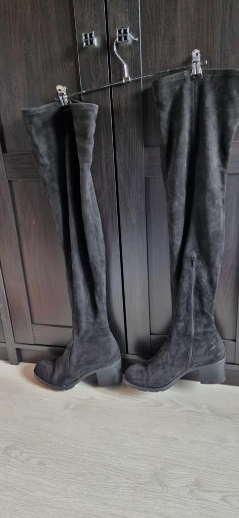 Nieuwe overknee/Dij  suede Laarzen, maat 44, Hoge laarzen, Zwart, Nieuw, Ophalen of Verzenden