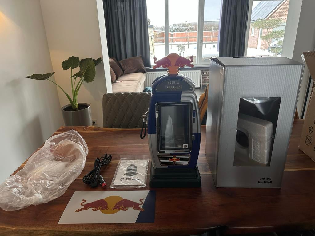 Red bull koelkast, Zonder vriesvak, Ophalen of Verzenden, Minder dan 45 cm, Minder dan 85 cm