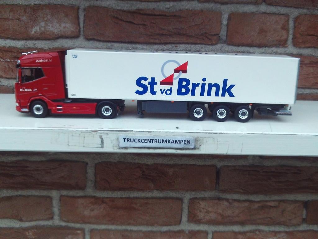 WSI  Daf  XG+  4 x 2   van  St.  van  den  Brink., Ophalen of Verzenden, Nieuw, Bus of Vrachtwagen, Wsi