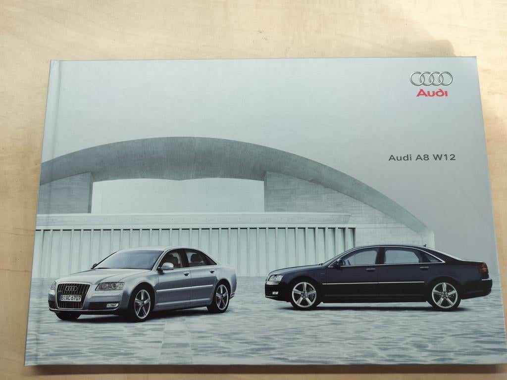 Audi A8 W12 hardcover, Ophalen of Verzenden