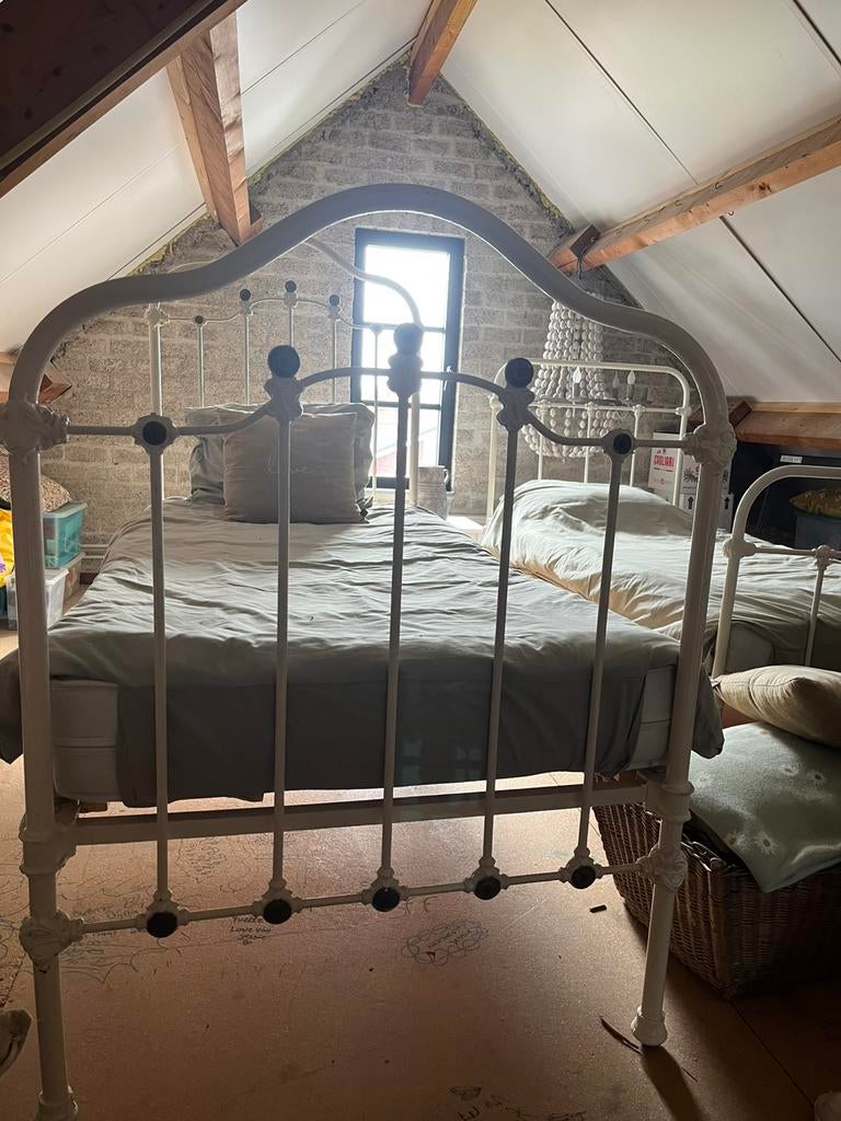 Bedden te koop, Ophalen