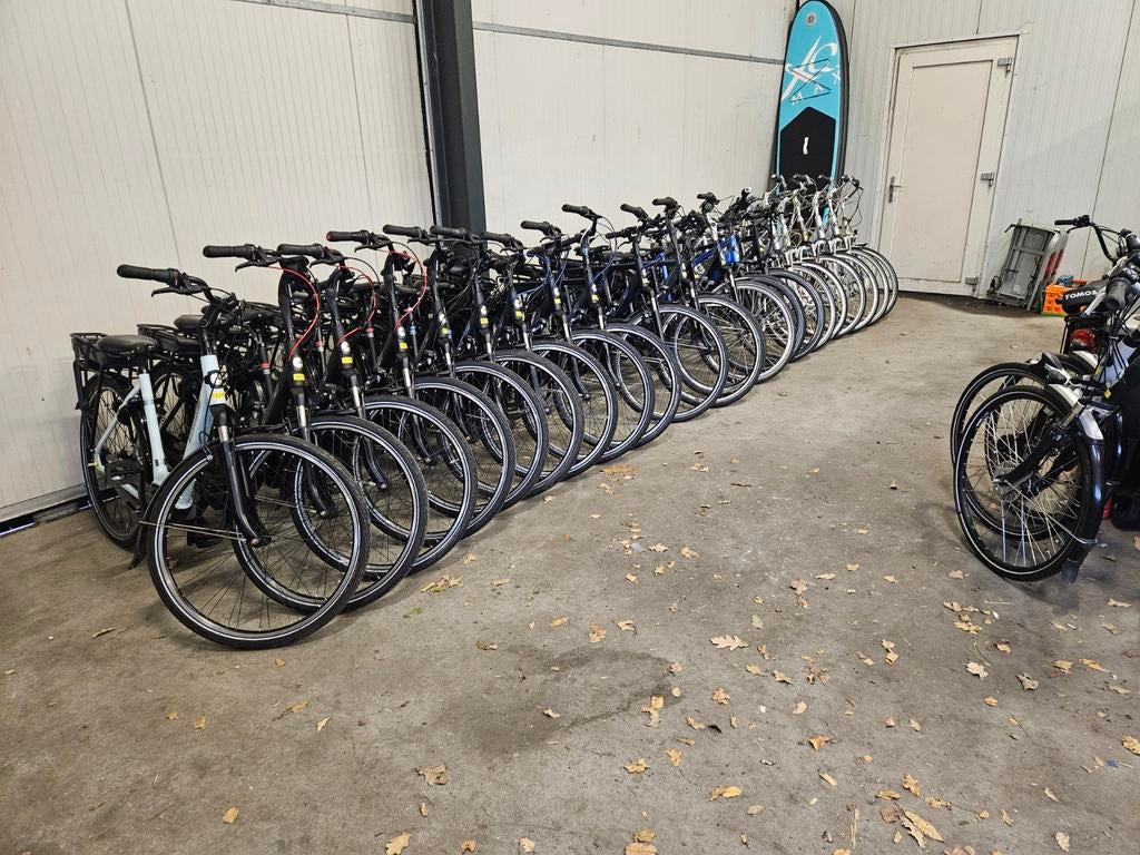 Doorlopend electrische gazelle dames en heren fietsen, Ophalen, Gebruikt, 50 km per accu of meer, Gazelle