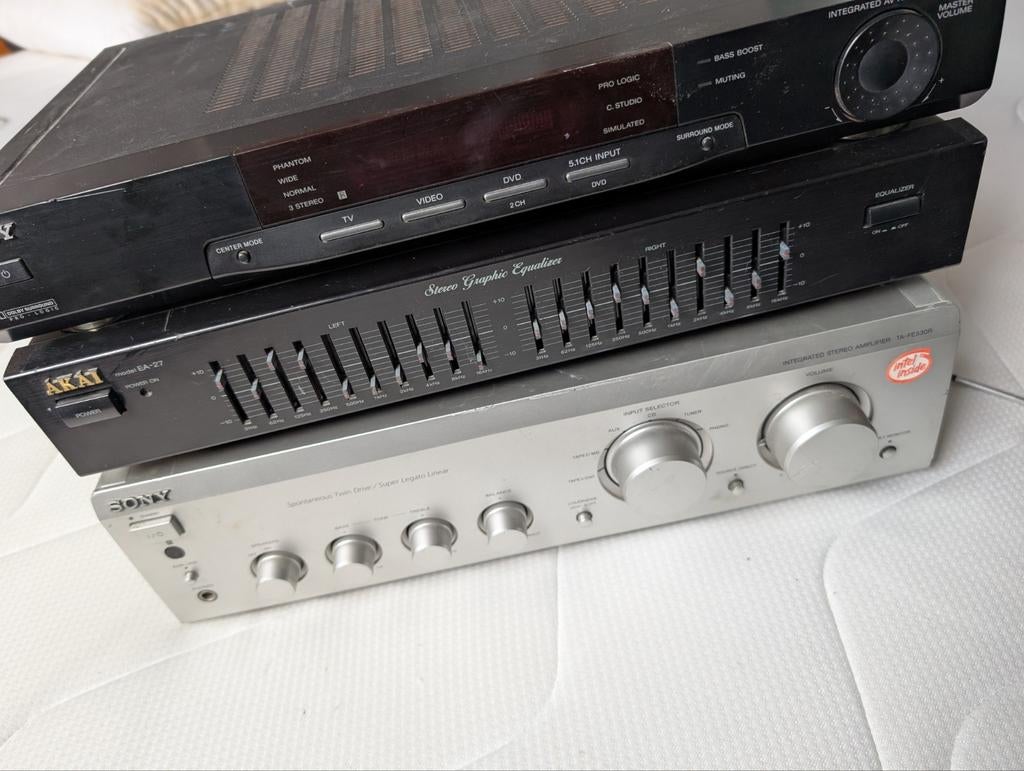 Akai ea-27 stereo graphic equalizer, Ophalen of Verzenden, Gebruikt