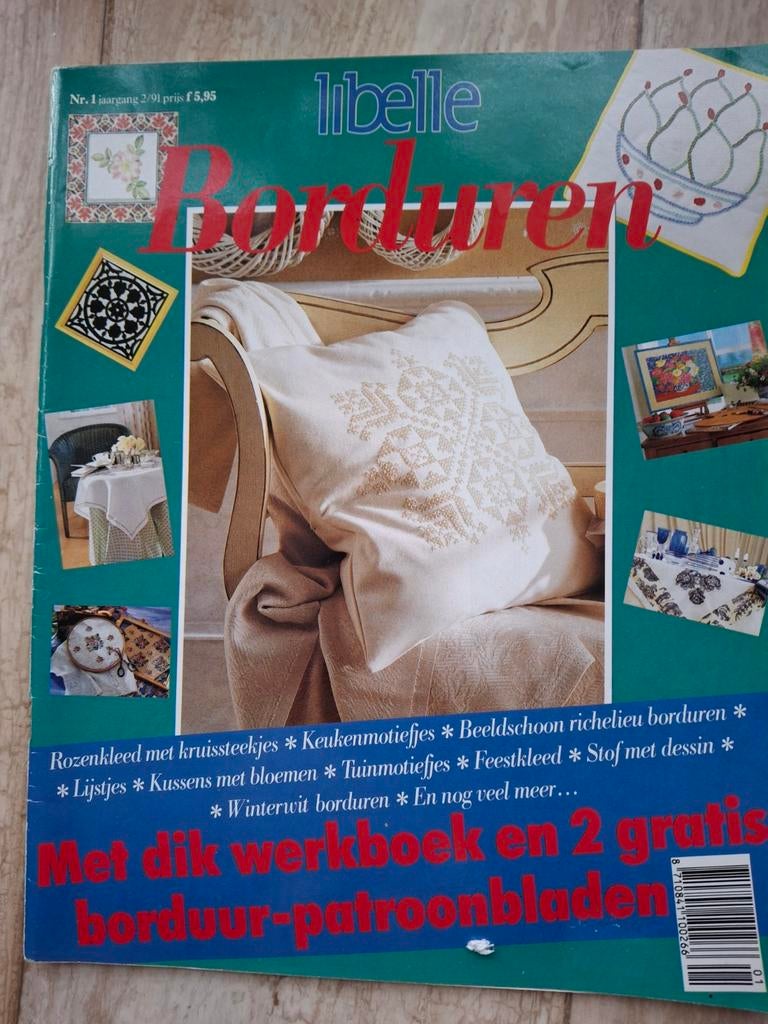 Libelle Borduren - Werkboek en Patronen, Ophalen of Verzenden, Zo goed als nieuw, Handborduren, Borduurpakket