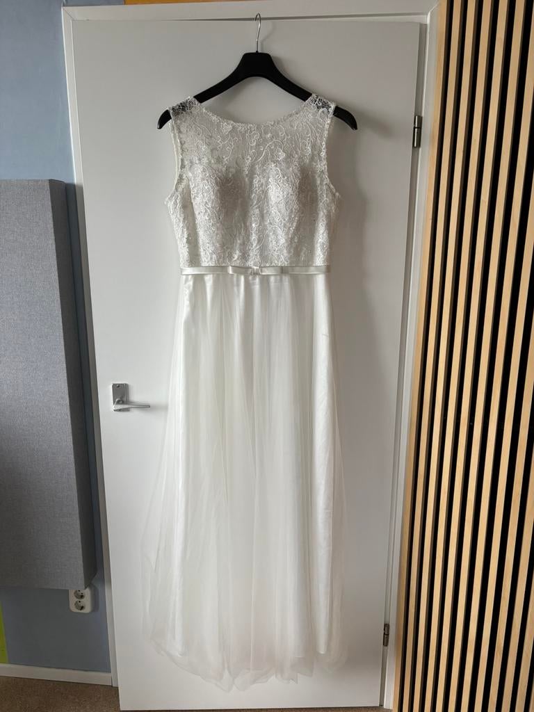 Trouwjurk maat 44 46, Kleding | Dames, Trouwkleding en Trouwaccessoires, Ophalen, Zo goed als nieuw, Wit, Trouwjurk