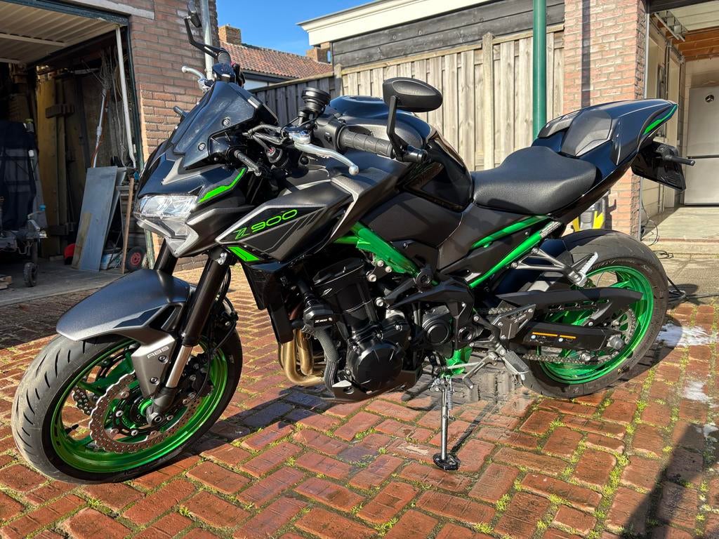 Kawasaki Z900 2023 Akrapovic -