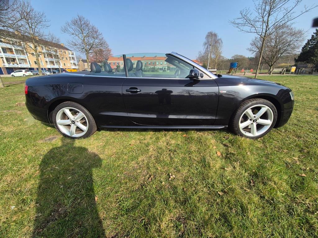 Audi A5 2.0 Tfsi 132KW Cabrio Multitr. 2011 Zwart, Auto's, Zwart, 4 cilinders, Zwart, 1630 kg