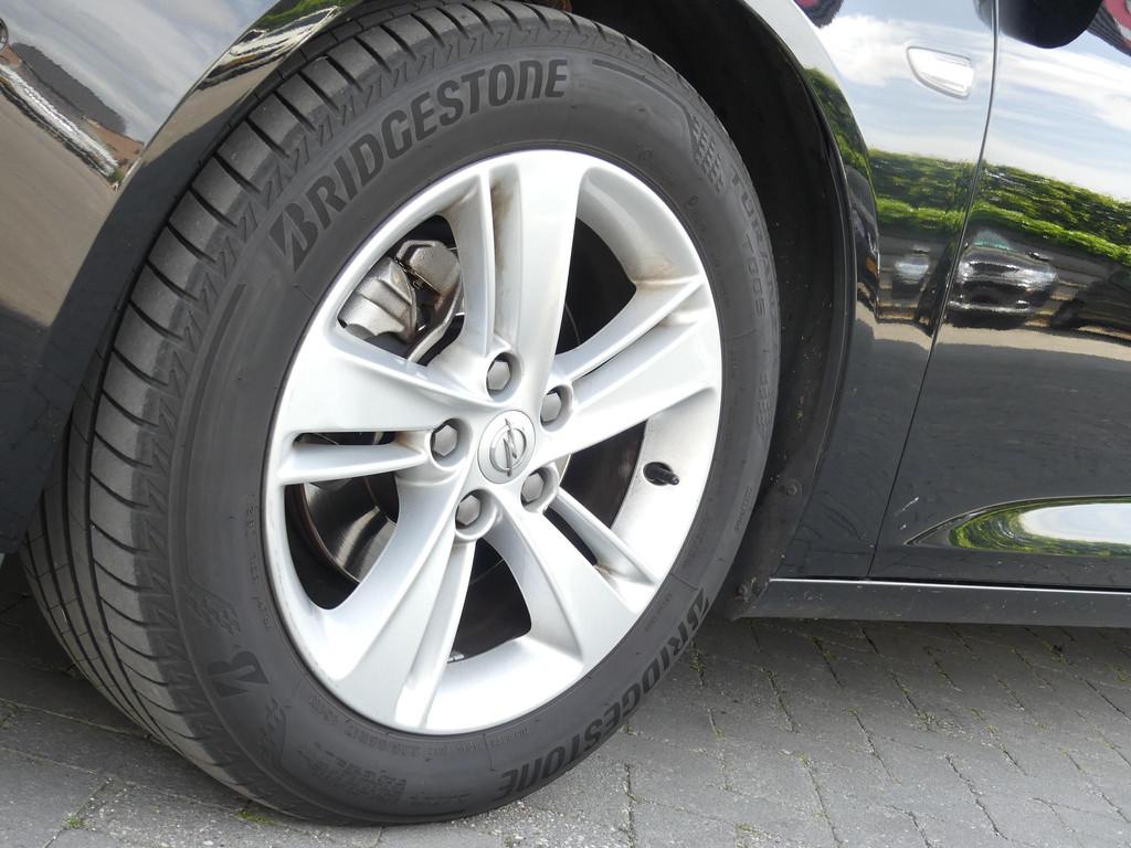 Opel Insignia Grand Sport 1.5 Turbo Online Edition, Stof, Gebruikt, Euro 6, 4 cilinders