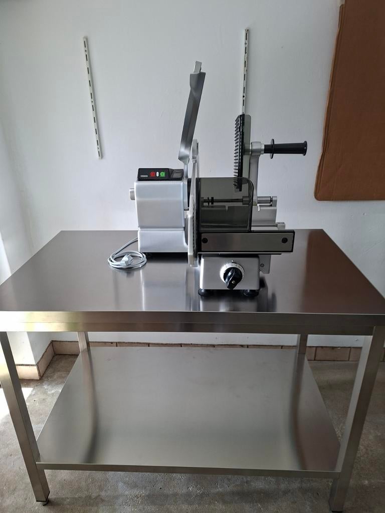 Snijmachine Bizerba incl Rvs Werktafel., Ophalen