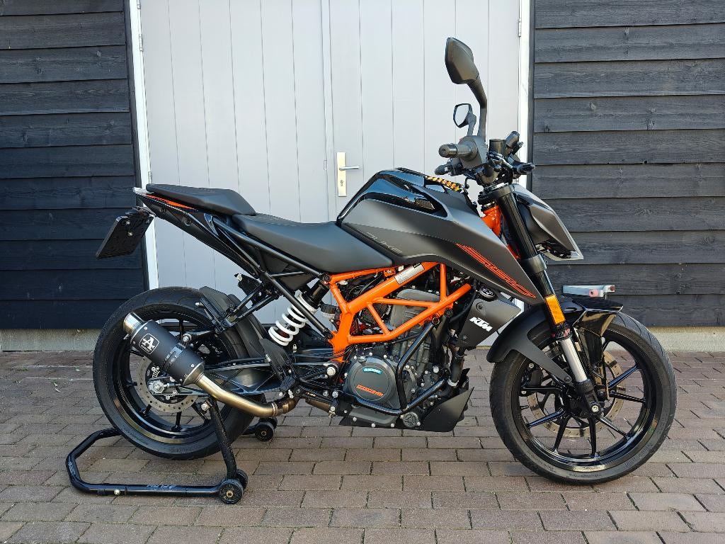 KTM Duke 390 (2024) (Lage kms!), 390 cc, Minimaal motorrijbewijs A2, 1 cilinder, 12 t/m 35 kW