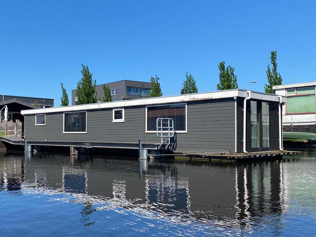 Woonark zonder ligplaats, Noord-Holland