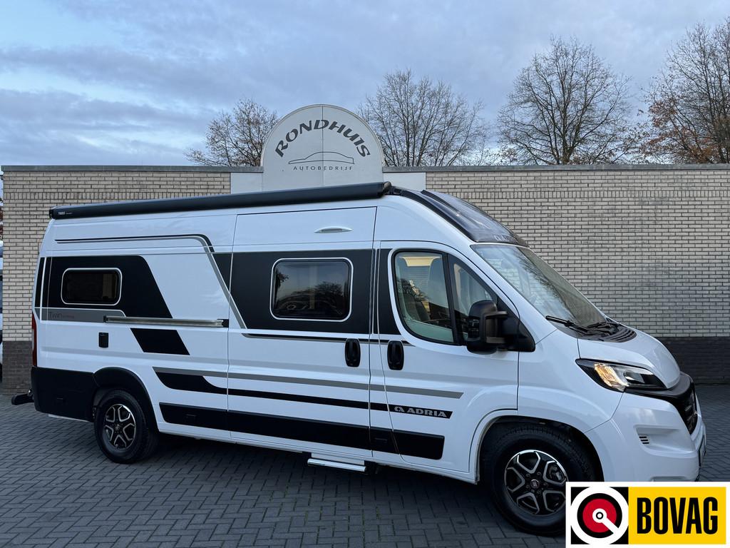 Adria Twin Supreme 640 SLB 140 pk AUTOMAAT 9-Traps Euro6 Fia, Caravans en Kamperen, Automaat, Buscamper of Camperbus, Tot en met 2