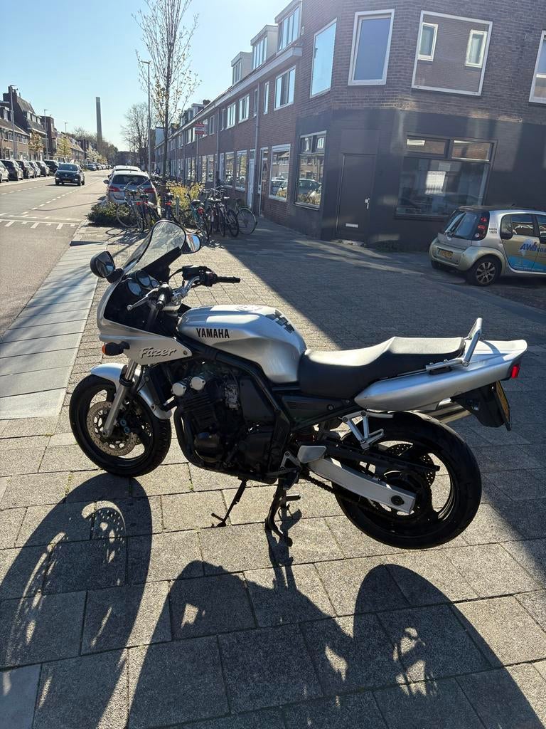 Yamaha Fazer 600 – 1999 – Goed onderhouden – Rijklaar, Motoren, Motoren | Yamaha, Sportuitlaat, 4 cilinders, Motorrijbewijs A