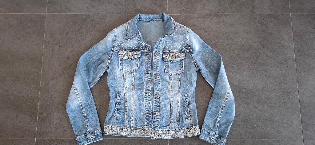 Blauw spijkerjasje maat S. Jeans jacket - NIEUW!! Zomerjas., Ophalen of Verzenden, Nieuw, Maat 36 (S), Blauw