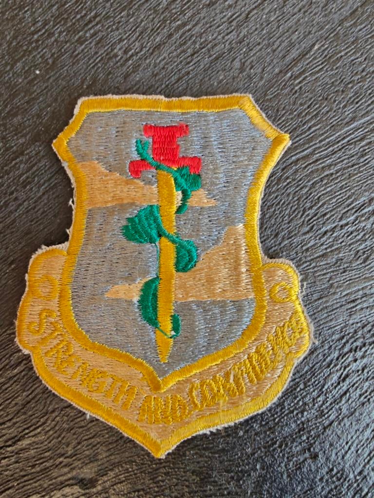 Patch , usaf , strategic and confidence patch , vietnam war, Ophalen of Verzenden, Landmacht, Amerika, Embleem of Badge