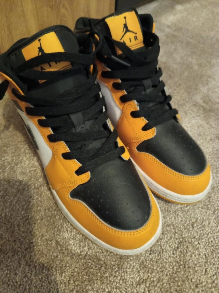 Nike Air Jordan maat 39, Kinderen en Baby's, Kinderkleding | Schoenen en Sokken, Jongen of Meisje, Schoenen, Ophalen of Verzenden