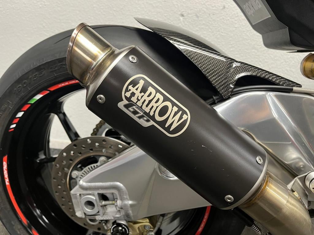 Aprilia TUONO V4 APRC (bj 2014), Motoren, Motoren | Aprilia, 4 cilinders, Motorrijbewijs A, Bedrijf, Onbekend