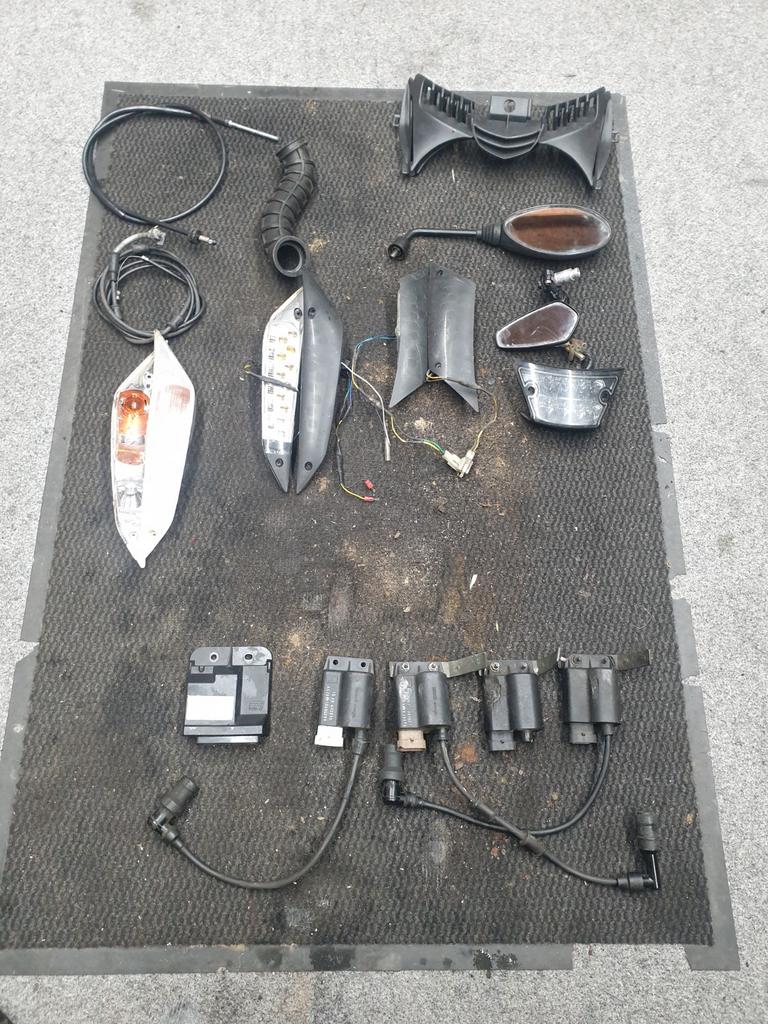 Piaggio zip power1 remlicht cdis fenom spiegel enz enz, Fietsen en Brommers, Brommeronderdelen | Scooters, Zo goed als nieuw, Piaggio