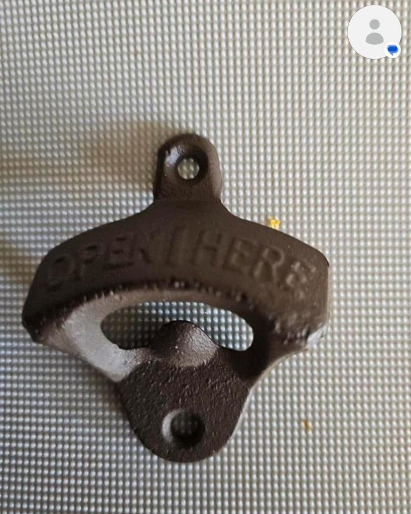 Gietijzeren Flessenopener., Ophalen of Verzenden, Gebruikt