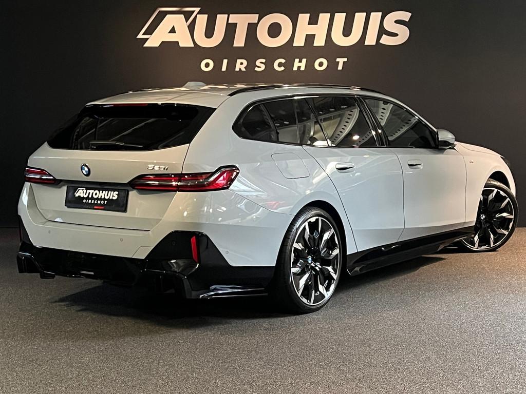 BMW 5-serie Touring 520i High Executive Edition M Stuurverwa, Automaat, 1998 cc, Achterwielaandrijving, Gebruikt