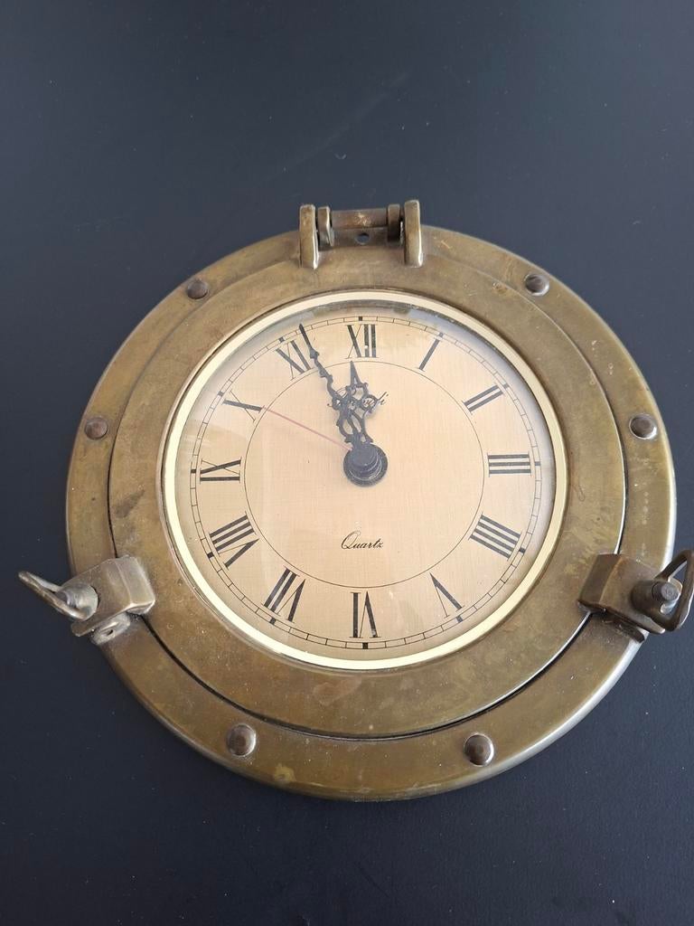 Scheepsklok  op batterij, Ophalen of Verzenden, Staal, Overige merken, 1960 of later