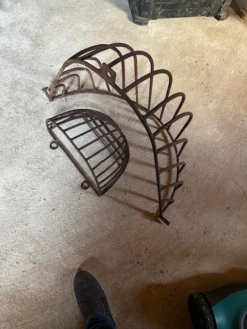 2 ruiven groot en klein, Stalling, 2 of 3 paarden of pony's