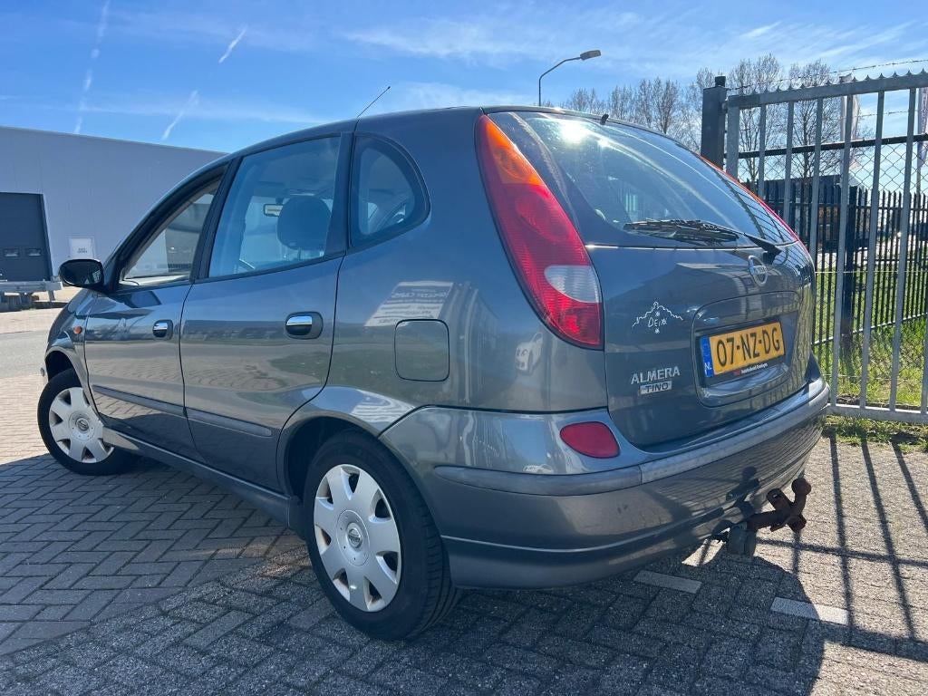 Nissan Almera Tino 1.8 2004 Clima PDC Camera Trekhaak, Stof, 4 cilinders, Almera Tino, Origineel Nederlands