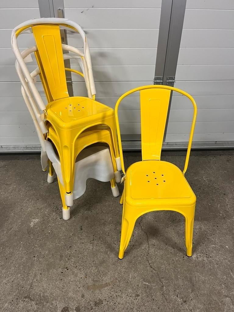 14 stuks Tolix / Bolero gele metalen stoelen Stapelbaar, Huis en Inrichting, Ophalen, Overige kleuren, Zo goed als nieuw, Metaal