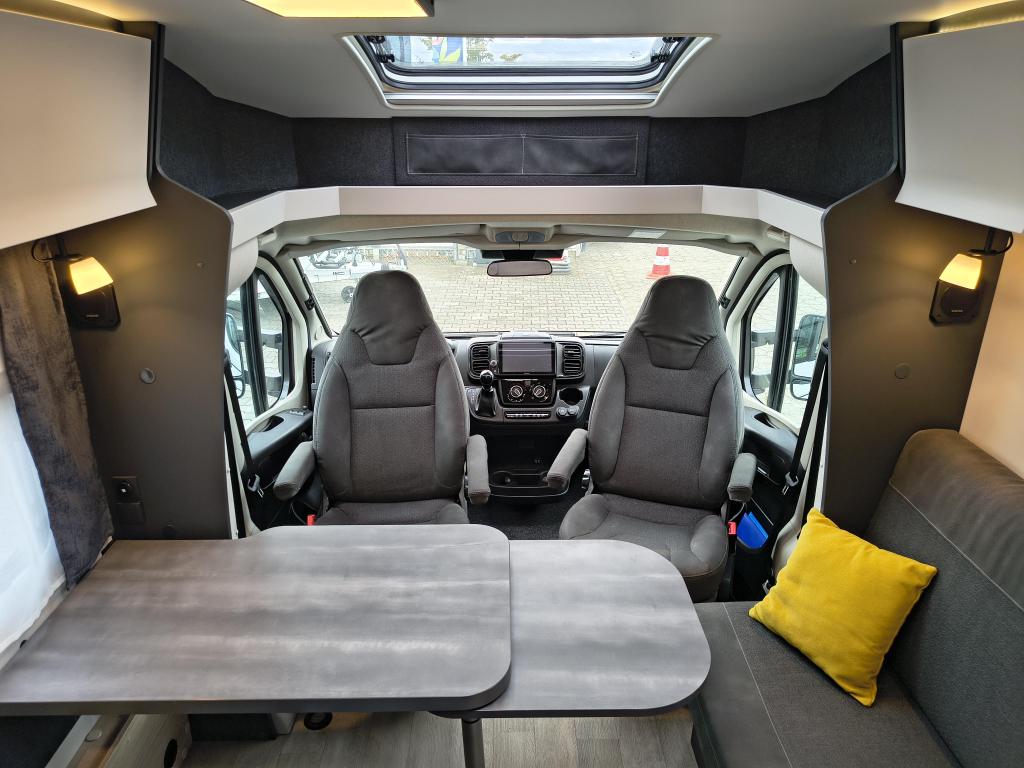 Hobby Optima De Luxe 70 F -Automaat-badkamer achter, Caravans en Kamperen, Campers, Automaat, Ringverwarming, Fiat, Hobby