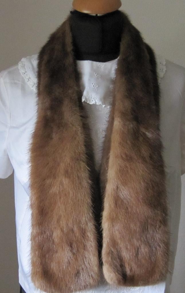 Antieke bontkraag, mooi op antieke paspop, Antiek en Kunst, Antiek | Kleding en Accessoires, Ophalen of Verzenden