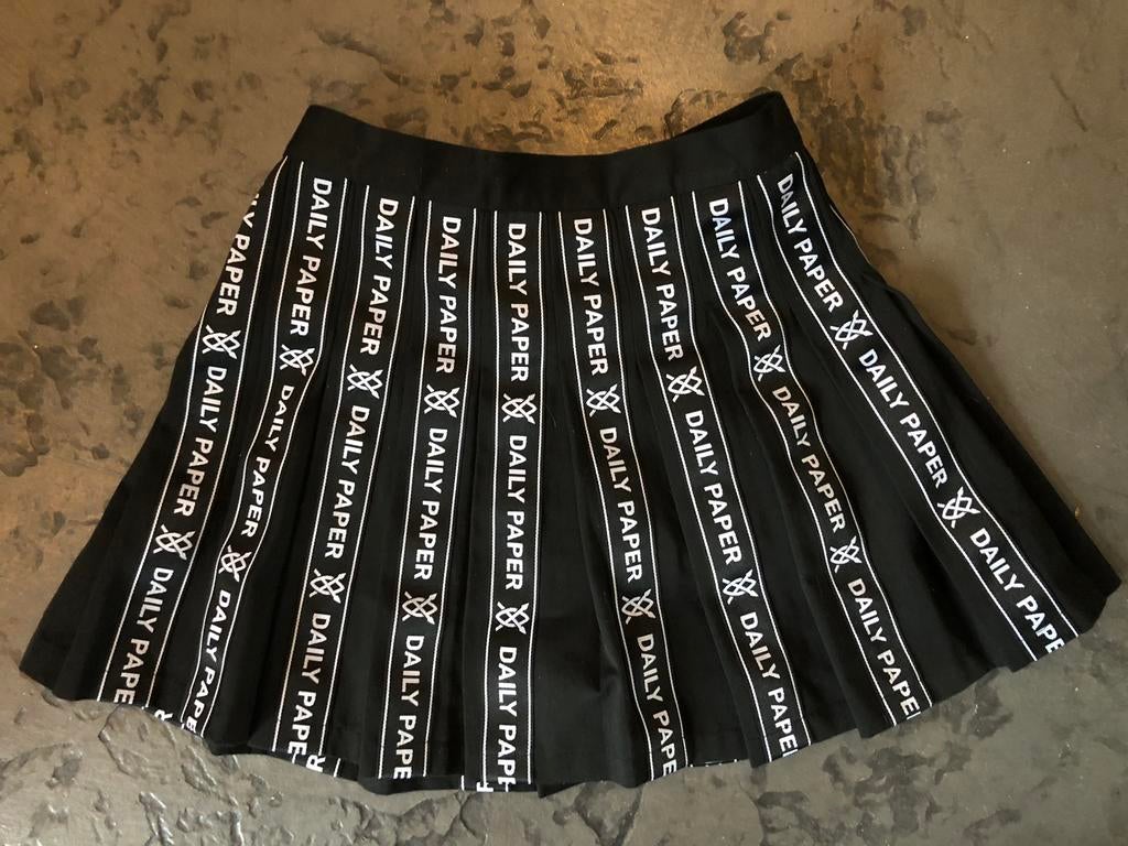 Daily paper stroken rokje zwart/wit maat:M., Maat 38/40 (M), Zwart, Nieuw, Ophalen of Verzenden