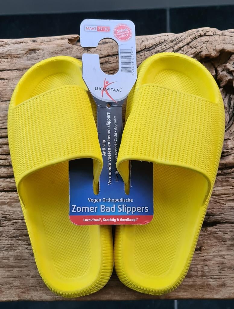 Lucovitaal Orthopedische zomer bad slippers Maat 37-38 nieuw, Slippers, Geel, Nieuw, Ophalen of Verzenden