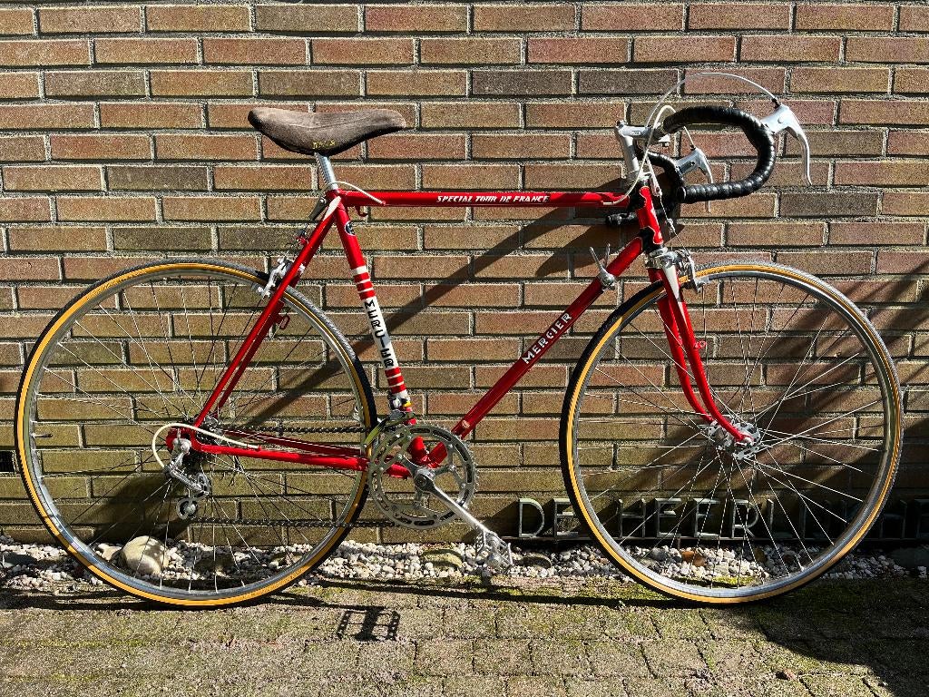Prachtige Rode Mercier Special Tour de France racefiets, Fietsen en Brommers, Fietsen | Racefietsen, 28 inch, Gebruikt, 53 tot 57 cm