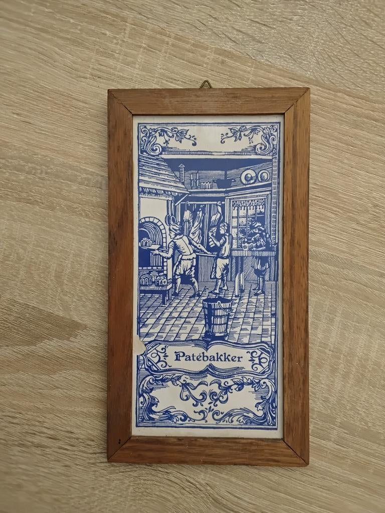 Delfts Blauw Tegeltableau 'Patébakker' in Houten Lijst, Ophalen