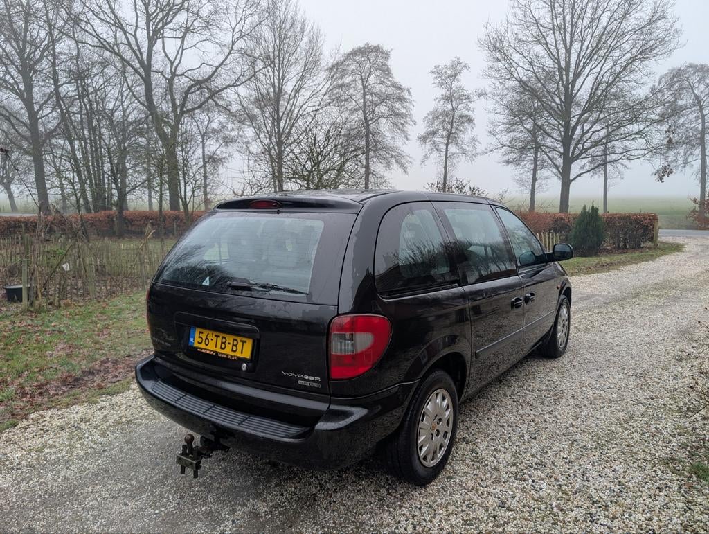 Chrysler Voyager 2.5 CRD 2006 Zwart, 450 kg, 241 €/maand, 7 stoelen, Zwart