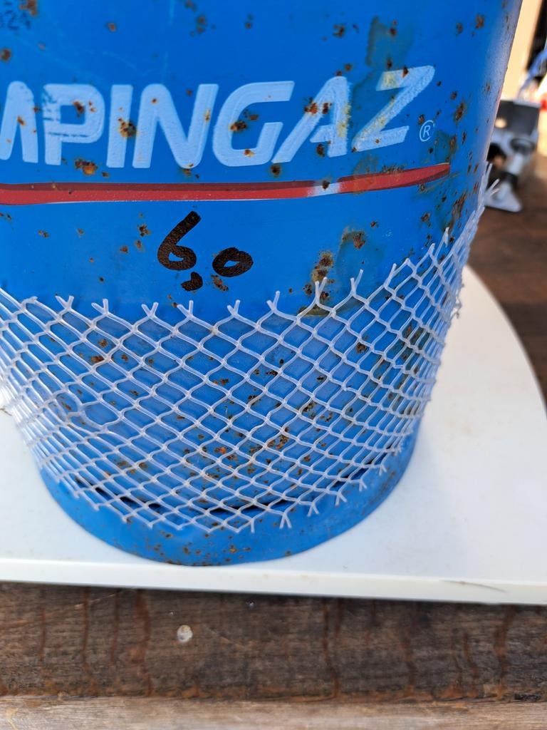 Campinggaz butaan, Ophalen, Kunststof