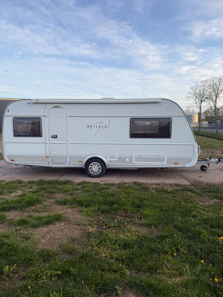 Tabbert Vivaldi 560 E bj 2007 incl luifel twwe aparte bedden, Caravans en Kamperen, Caravans, Tabbert, Particulier, 5 tot 6 meter