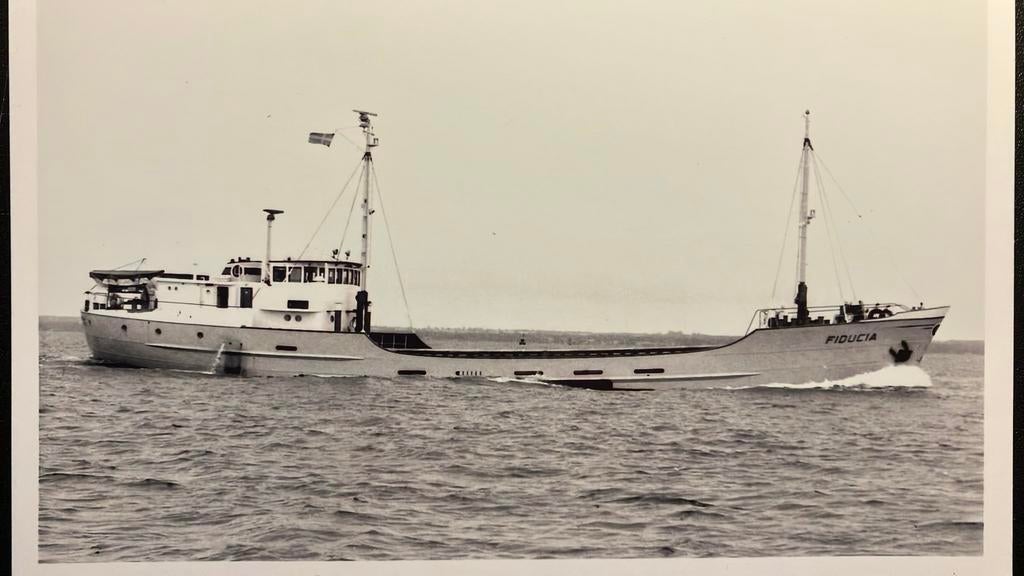 Maassluis   FIDUCIA  ex FIDUCIA II  -  Cor Minnaar, Ophalen of Verzenden