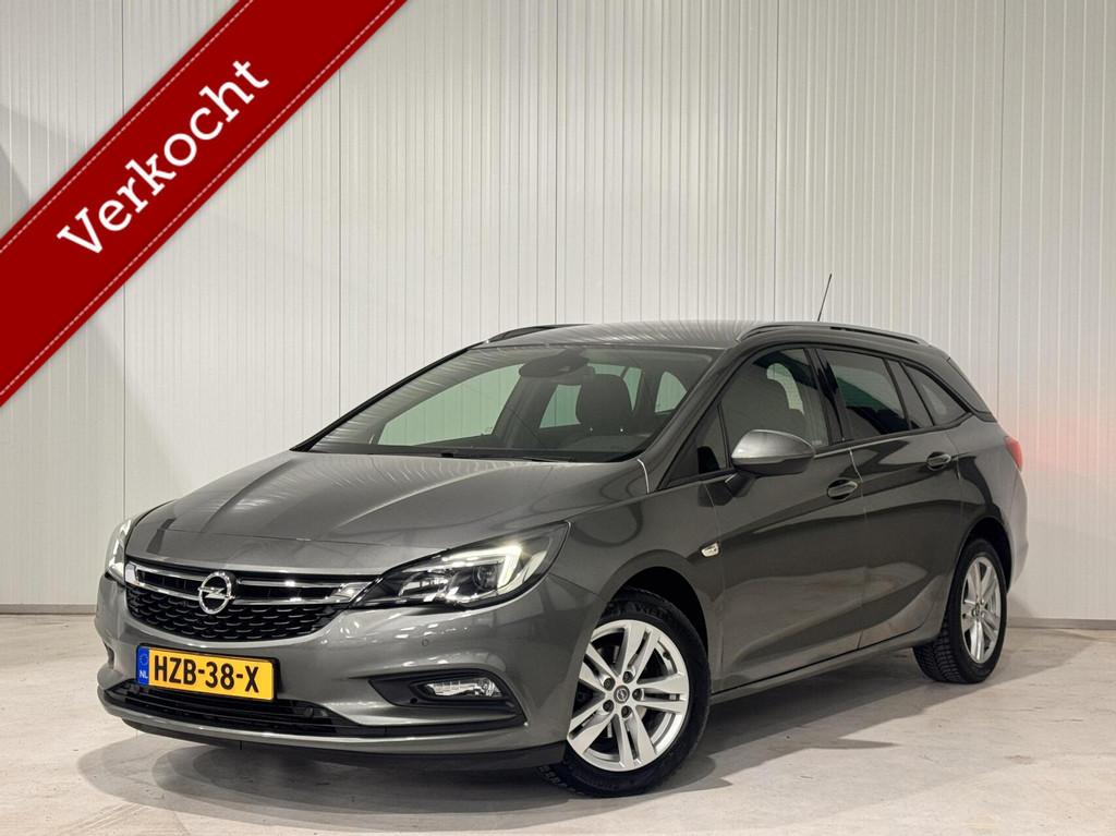 Opel Astra Sports Tourer 1.4 Innovation|AUTOMAAT|CARPLAY|, Stof, Gebruikt, Parkeersensor, 1240 kg