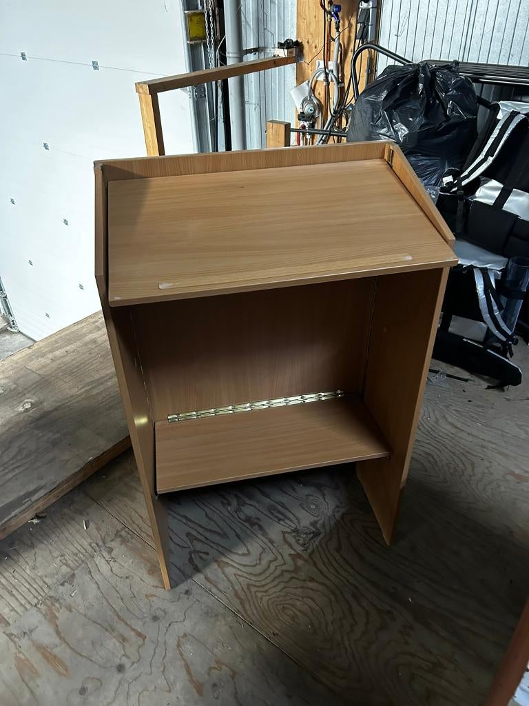 Houten lessenaar inklapbaar, Ophalen, Gebruikt, Fleur@timeout.nl, Time Out