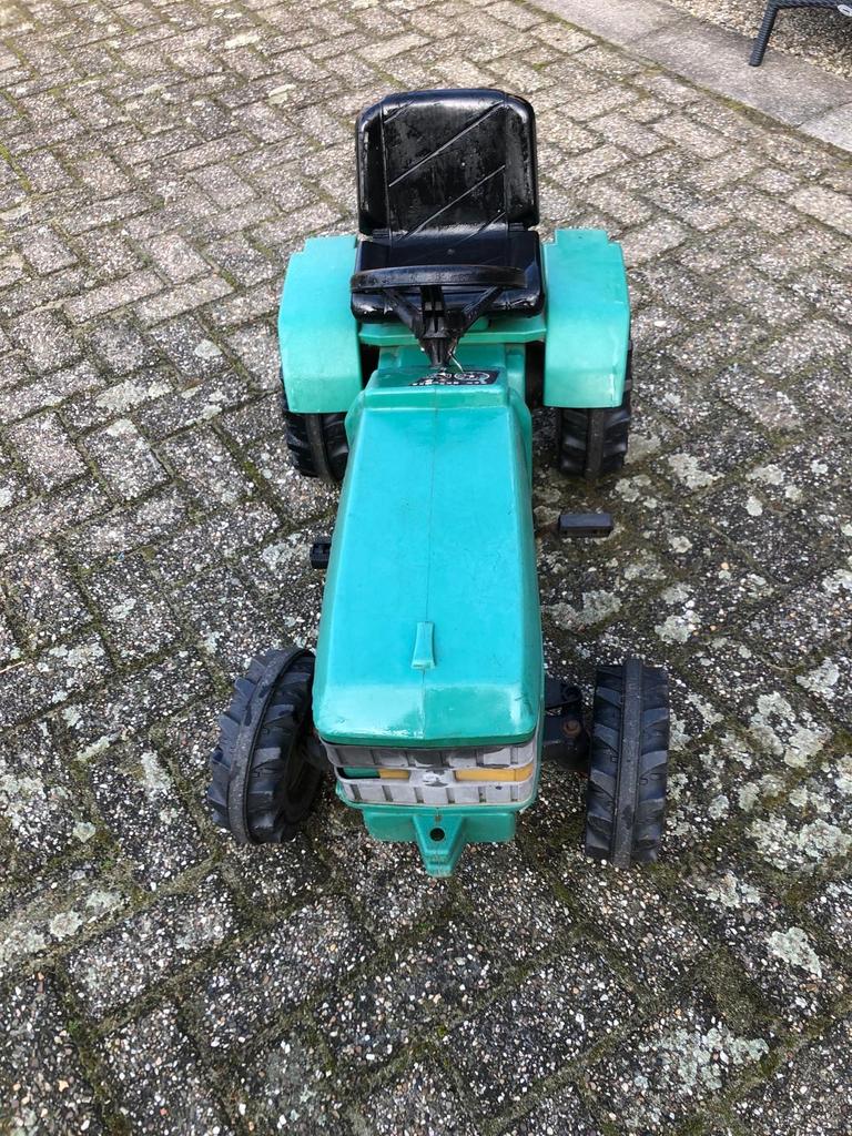 Trap trekker - speelgoed tractor, Kinderen en Baby's, Speelgoed | Buiten | Voertuigen en Loopfietsen, Ophalen, Gebruikt, Trapvoertuig