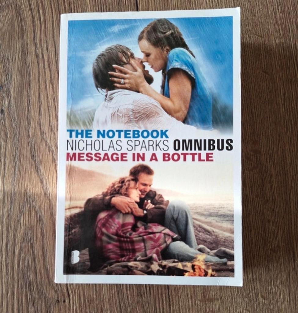 The Notebook & Message in a Bottle Omnibus - Nicholas Sparks, Boeken, Ophalen of Verzenden, Gelezen, Nederland
