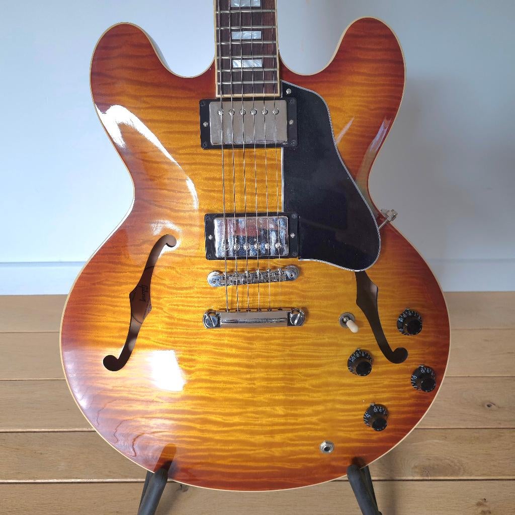 Gibson ES-335 Figured Ice Tea Burst, Muziek en Instrumenten, Snaarinstrumenten | Gitaren | Elektrisch, Zo goed als nieuw, Semi-solid body